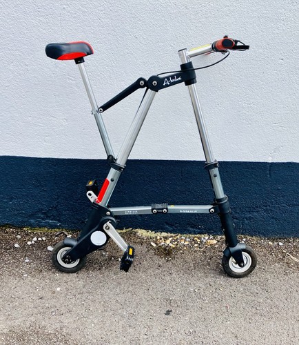 Sinclair bike sir clive - sinclair,