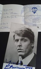 EDWARD FOX HAND SIGNED B/W 3.5