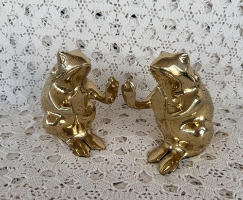 Vintage brass frog toad - brass,