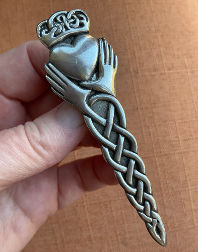 Vintage celtic claddagh - vintage,