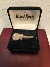 Hard Rock London Guitar Pin in