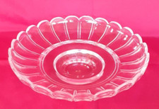 Beautiful Vintage Moulded Glass Large & Heavy Fruit Bowl 32 cm Dia
