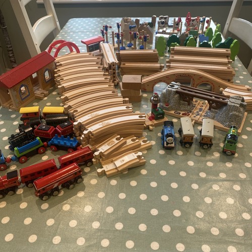 Wooden train track bundle brio - train,