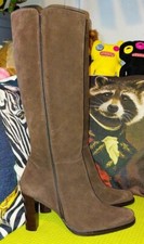 Designer NEW UNISA brown suede