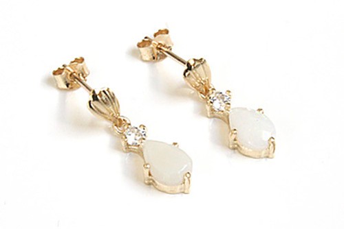 9ct gold opal - and, cz