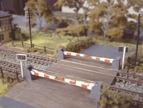 Ratio 235 level - 235, crossing