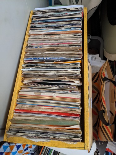 Bundle small job - lot, vinyl