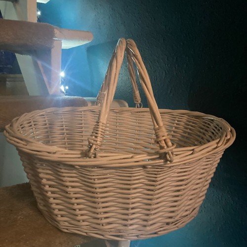 Last one wicker hamper - last, ...wicker