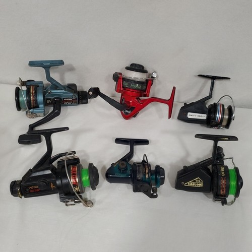 Fishing reel lot spinning - of,