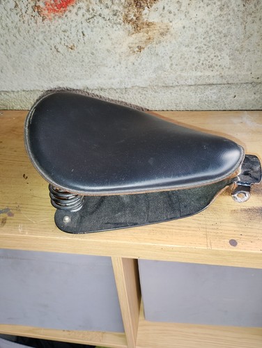 Single sprung seat for harley - for,