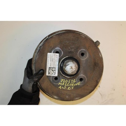 Front hub volkswagen - front, rh