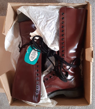 UK8 Solovair 20 hole Cherry