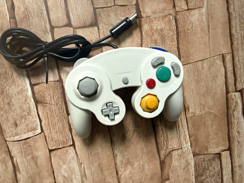 Nintendo gamecube controller - nintendo,