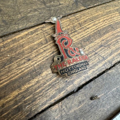 Vintage raleigh headbadge - raleigh,