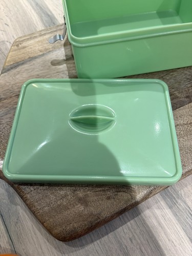 Vintage coracle avocado green - coracle,