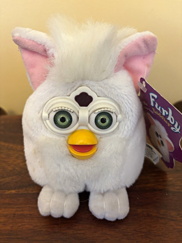 1999 furby buddies white cream - white,
