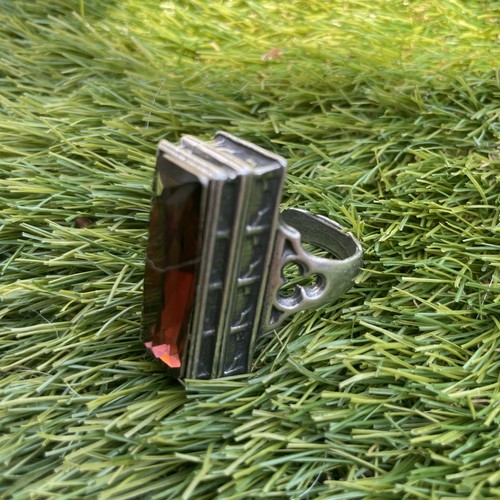 Pope alexander hinged - hinged, poison