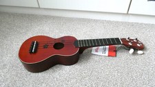 Stagg US Flower 1203/142 handmade ukulele with case