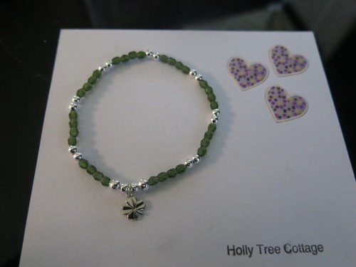 Delicate green glass - green,