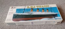 RMS Titanic 1:720 Model Kit with Motor - Collection