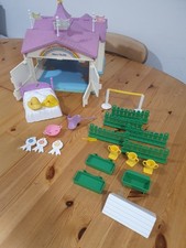 VINTAGE G1 My Little Pony Show Stable (1984)
