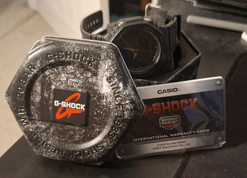 Casio shock 2100 - ga-2100, digital