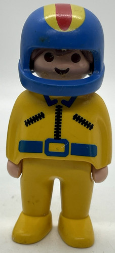 Playmobil race car driver - car,
