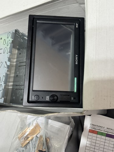 Sony xav ax1000 - car, play