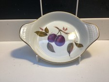 ROYAL WORCESTER EVESHAM ENTREE