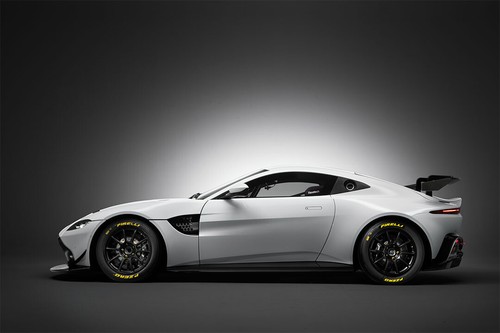 Aston martin gt4 - gt4, sporty