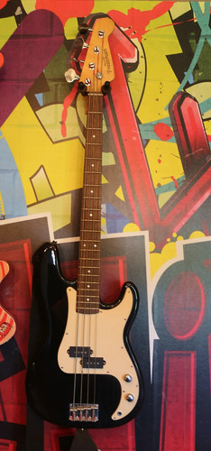 Freshman bass guitar solid - bass,