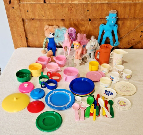 Huge lot vtg kid toys - huge,