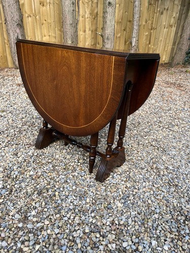 Vintage turned mahogany inlaid