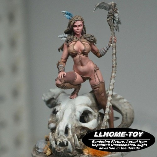 8cm tall predator resin - 8cm,
