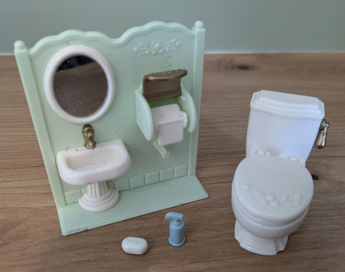 Sylvanian families bathroom - families,