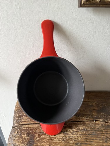 Vintage saucepan flame red - vintage,