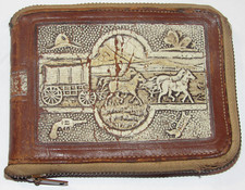 VINTAGE WESTERN DESIGN SHEEPSKIN LEATHER ZIPPERED WALLET! STAGECOACH WITH HORSES