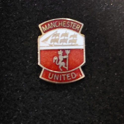 Coffer pin badge manchester - badge-,
