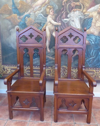 Throne chairs gothic pine - gothic,
