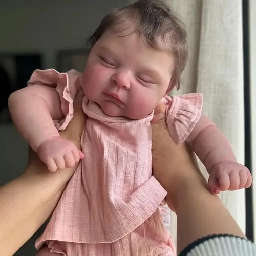 Realistic reborn baby - reborn,