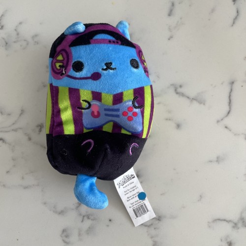 Cat pickle plush - v,
