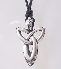 Maori life cycle necklace - maori,