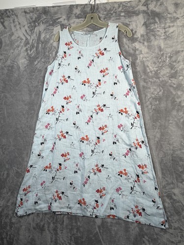Cut loose linen sleeveless - cut,