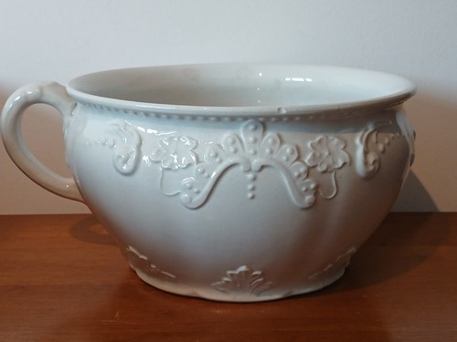 Unbranded decorative ceramic