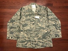 NEW WOMENS UTILITY COAT BUTTON