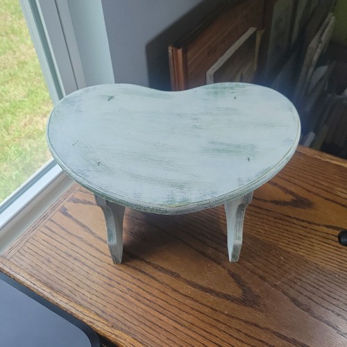 Vtg small stool - small, cottage