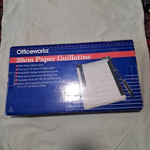 Officeworks 30cm paper - 30cm,