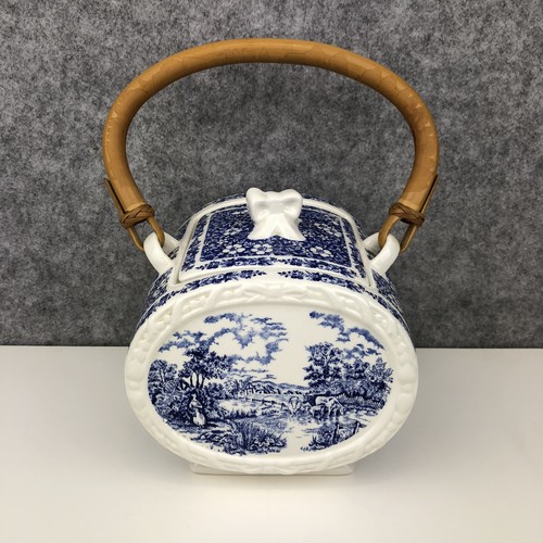 James sadler biscuit - biscuit, barrel