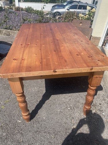 Solid pine table - pine,