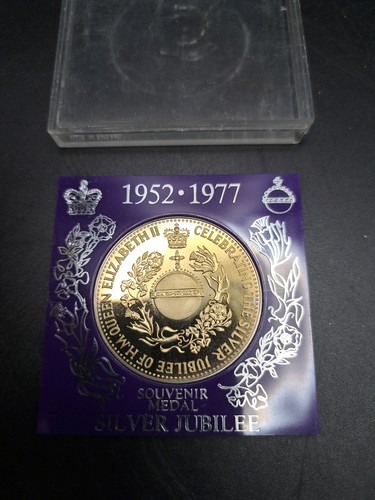 Queen elizabeth silver - queen,